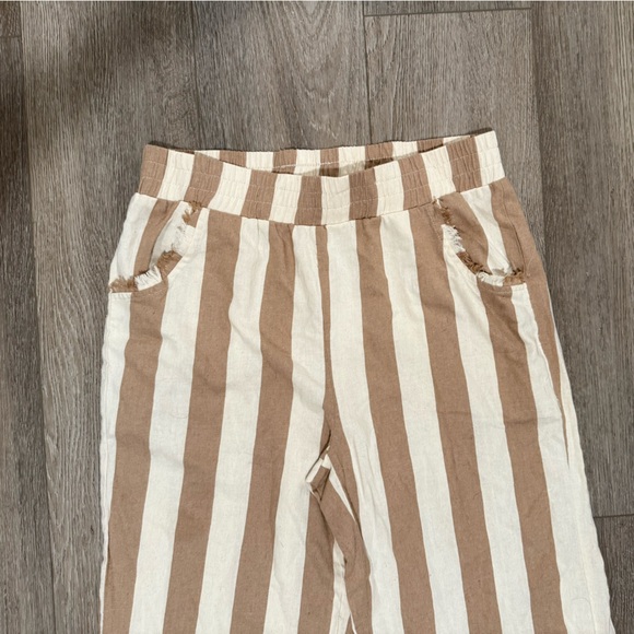 Wide Leg Striped Pants - Picture 4 of 8